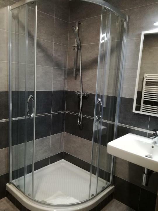 Club Apartments Челадна Екстер'єр фото